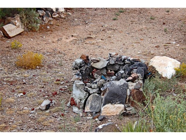 678 Valley View Dr, San Luis, CO 81152