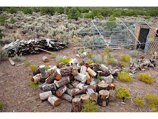 678 Valley View Dr, San Luis, CO 81152