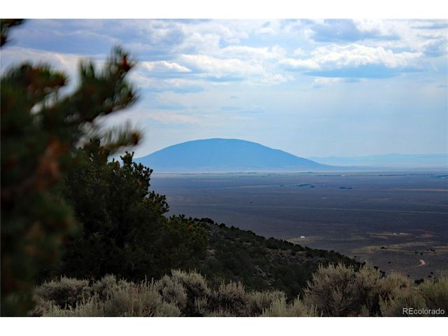 678 Valley View Dr, San Luis, CO 81152