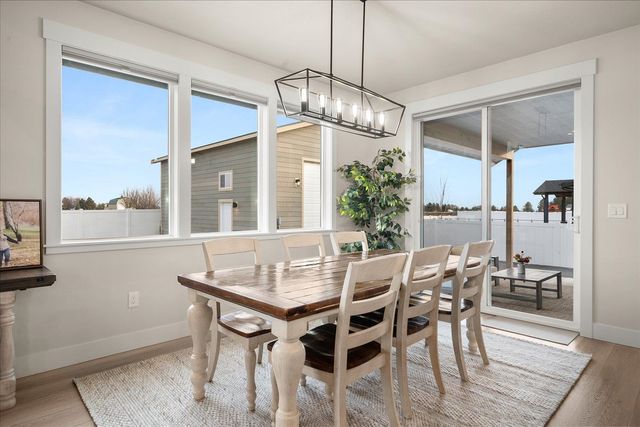 8616 N Molly St, Spokane, WA 99208