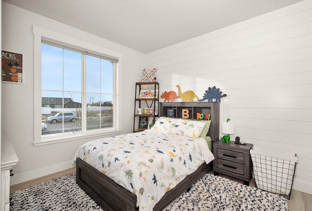 8616 N Molly St, Spokane, WA 99208