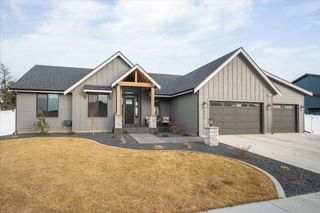 8616 N Molly St, Spokane, WA 99208