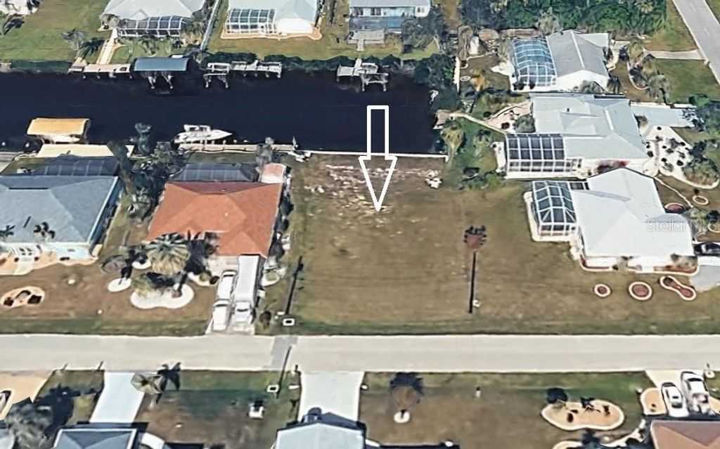 Image 11 of property listing at 19262 PINE BLUFF COURT, Port Charlotte, FL 33948