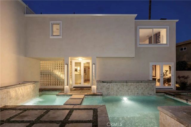 3242 Falkland, Huntington Beach, CA 92649
