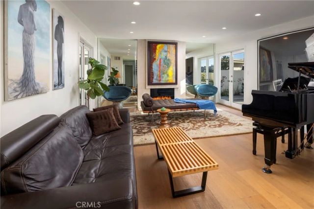 3242 Falkland, Huntington Beach, CA 92649