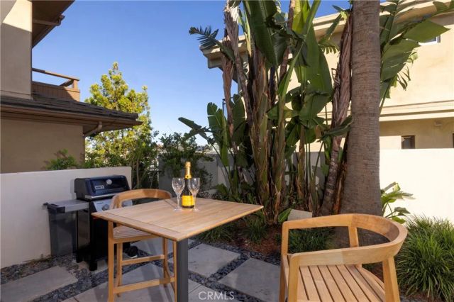 3242 Falkland, Huntington Beach, CA 92649