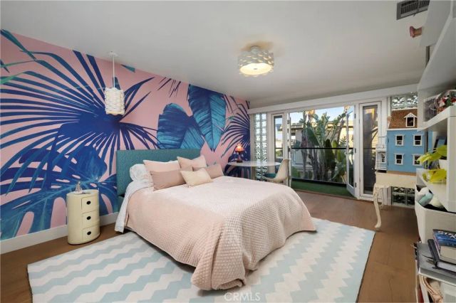 3242 Falkland, Huntington Beach, CA 92649