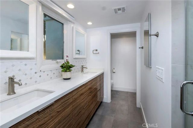 3242 Falkland, Huntington Beach, CA 92649