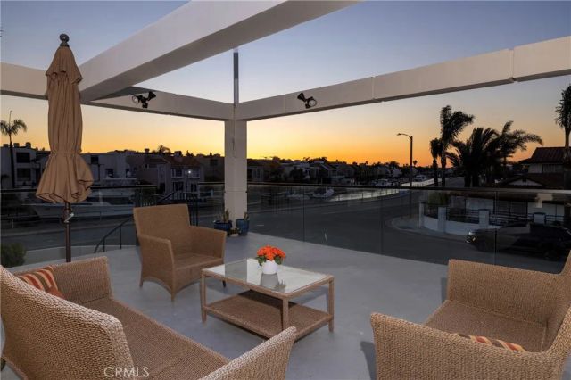 3242 Falkland, Huntington Beach, CA 92649