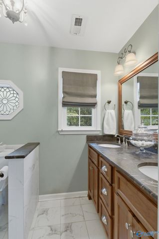 7904 Tea Garden Road SE, Huntsville, AL 35802