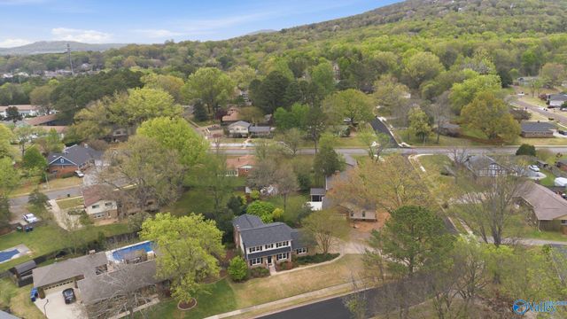 7904 Tea Garden Road SE, Huntsville, AL 35802