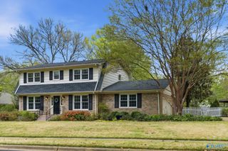 7904 Tea Garden Road SE, Huntsville, AL 35802