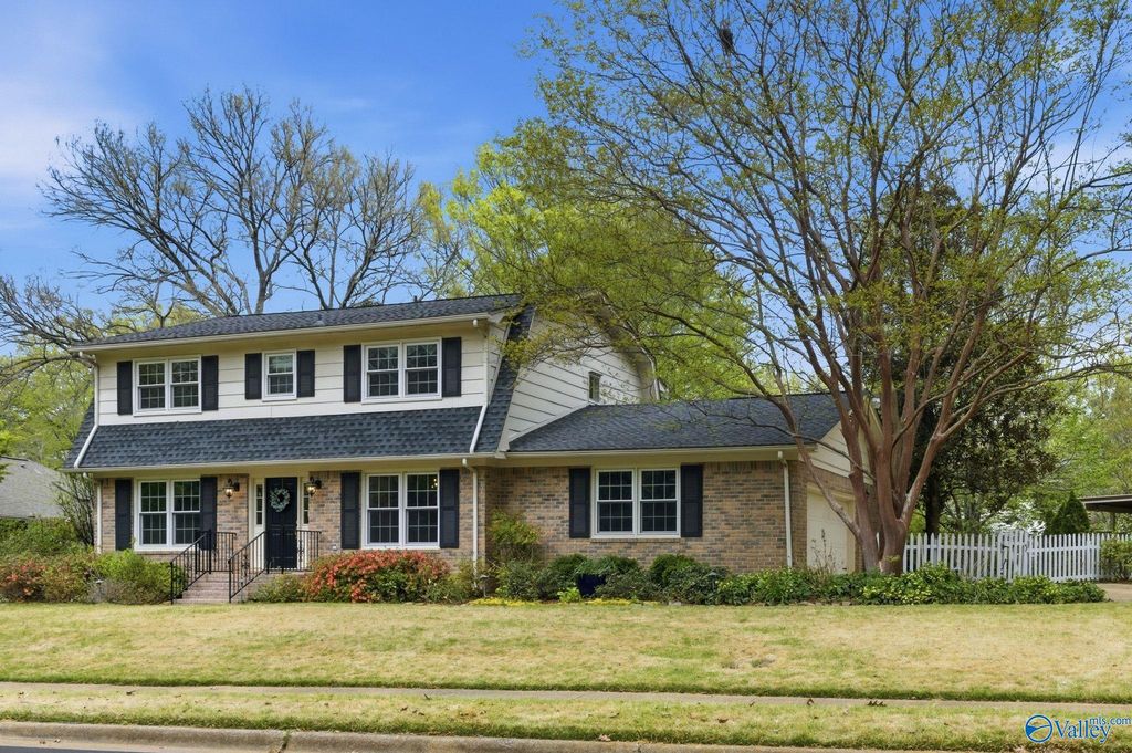 7904 Tea Garden Road SE, Huntsville, AL 35802