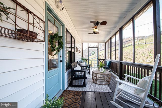691 SUNSET VILLAGE RD, Front Royal, VA 22630
