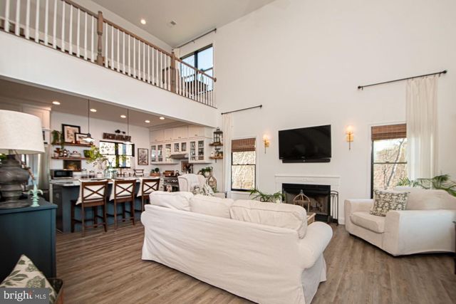 691 SUNSET VILLAGE RD, Front Royal, VA 22630