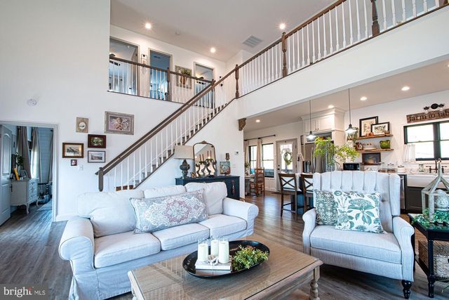 691 SUNSET VILLAGE RD, Front Royal, VA 22630