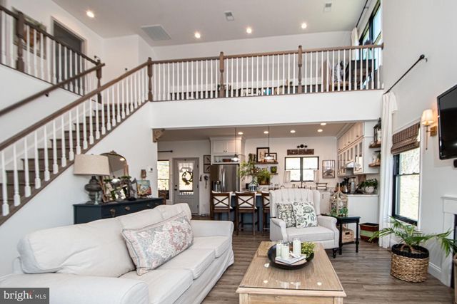 691 SUNSET VILLAGE RD, Front Royal, VA 22630