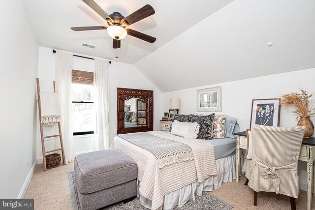 691 SUNSET VILLAGE RD, Front Royal, VA 22630