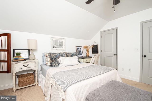 691 SUNSET VILLAGE RD, Front Royal, VA 22630