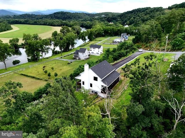 691 SUNSET VILLAGE RD, Front Royal, VA 22630