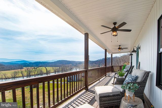 691 SUNSET VILLAGE RD, Front Royal, VA 22630