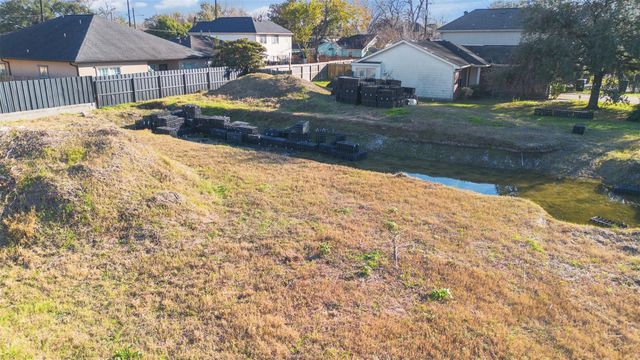 6019 England Street, Houston, TX 77021