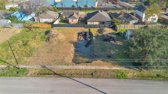 6019 England Street, Houston, TX 77021