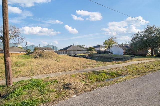 6019 England Street, Houston, TX 77021