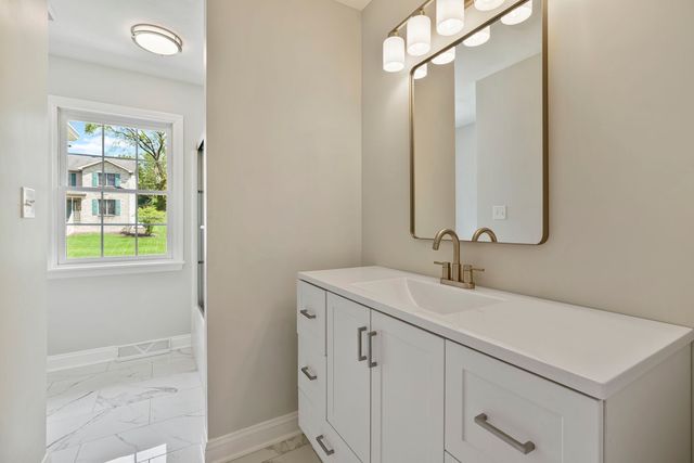 1045 Redoak DRIVE, Penn Twp, PA 15636