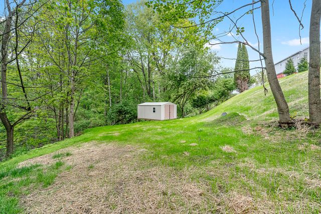1045 Redoak DRIVE, Penn Twp, PA 15636