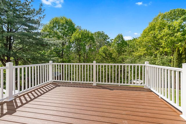 1045 Redoak DRIVE, Penn Twp, PA 15636