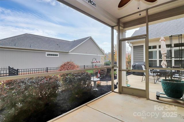 7933 Parknoll Drive, Huntersville, NC 28078