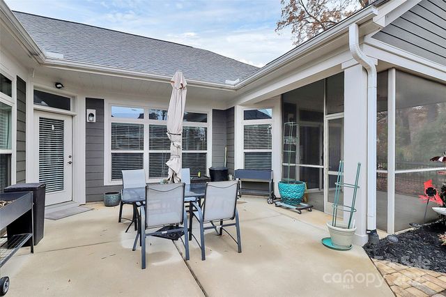 7933 Parknoll Drive, Huntersville, NC 28078