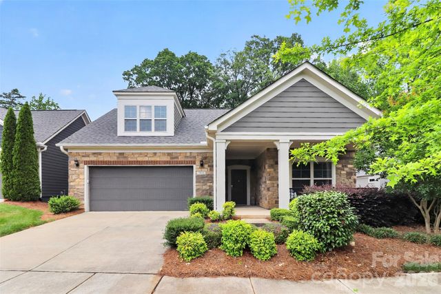 7933 Parknoll Drive, Huntersville, NC 28078