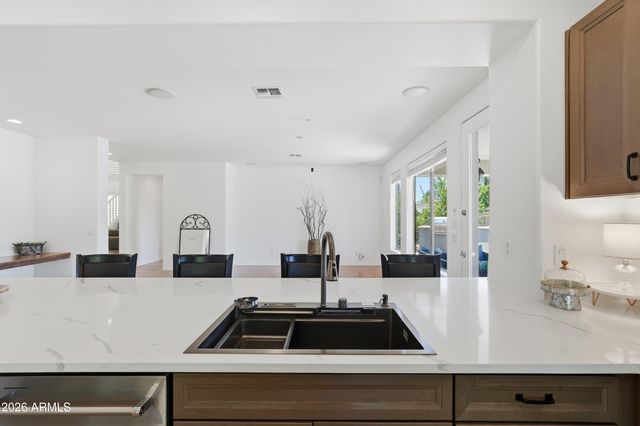 558 E Mead Place, Chandler, AZ 85249