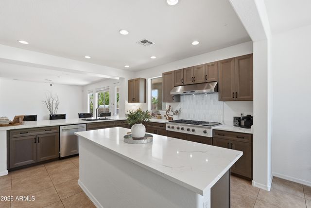 558 E Mead Place, Chandler, AZ 85249