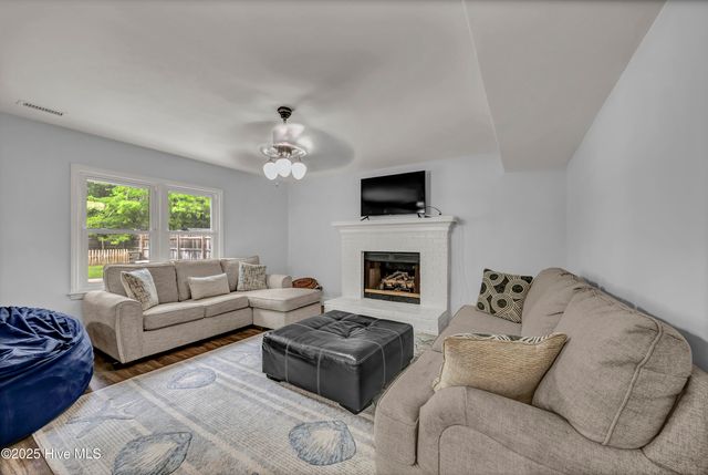 561 Rose Avenue, Wilmington, NC 28403