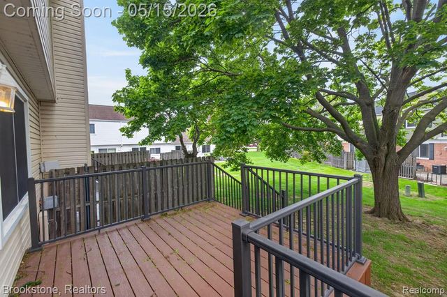 37643 Charter Oaks Boulevard, Clinton Township, MI 48036