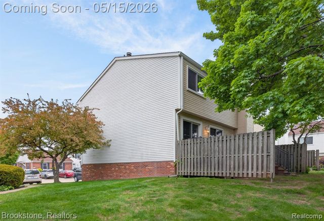37643 Charter Oaks Boulevard, Clinton Township, MI 48036