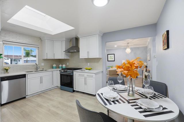 297 Goldenrain Avenue, Fremont, CA 94539