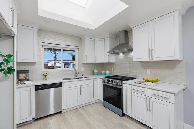 297 Goldenrain Avenue, Fremont, CA 94539