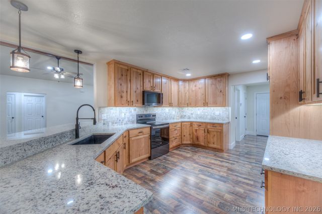 520 N Basin Road, Mannford, OK 74044