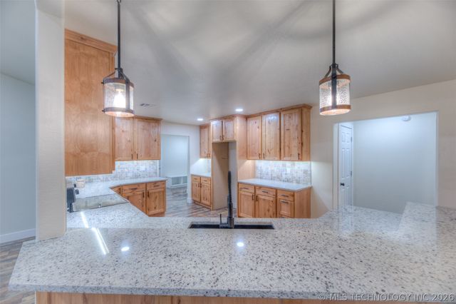 520 N Basin Road, Mannford, OK 74044