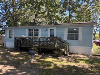 433 Mill Road 4, Calverton, NY 11933