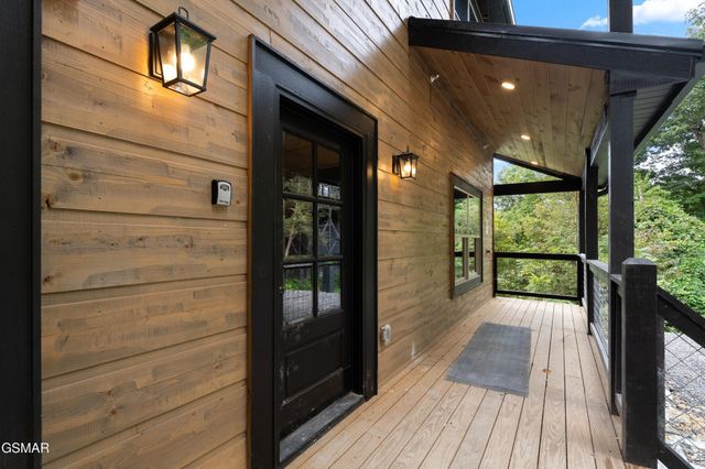535 Forrest Springs Drive, Gatlinburg, TN 37738