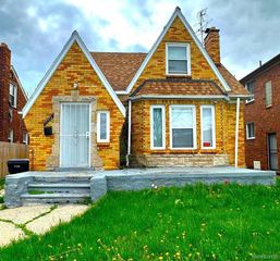 12667 Sorrento Street, Detroit, MI 48227