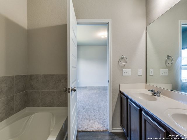 320 Saddle Leaf, Cibolo, TX 78108