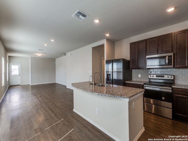 320 Saddle Leaf, Cibolo, TX 78108