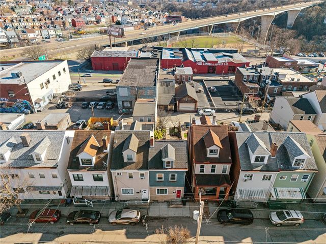 4068 Howley St, Bloomfield, PA 15224