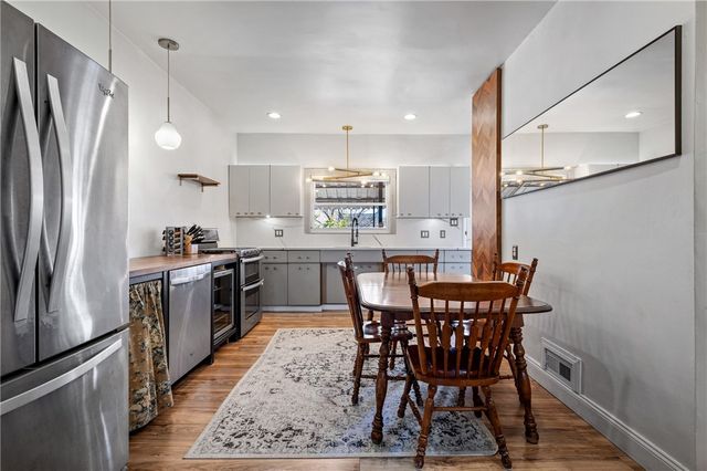 4068 Howley St, Bloomfield, PA 15224